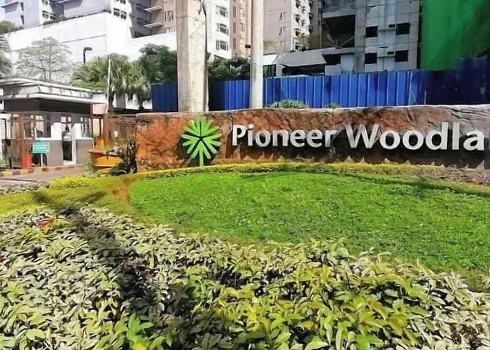Cozy Corner 2-bedroom At Pioneer Woodlands Manille