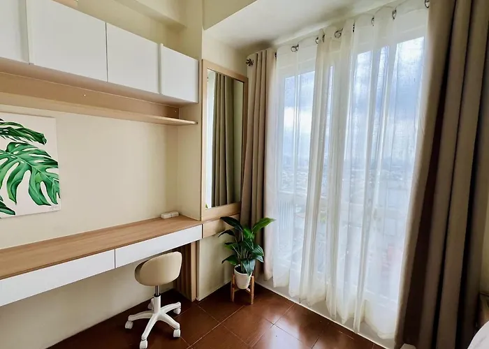 Cozy Corner 2-bedroom At Pioneer Woodlands Appartement